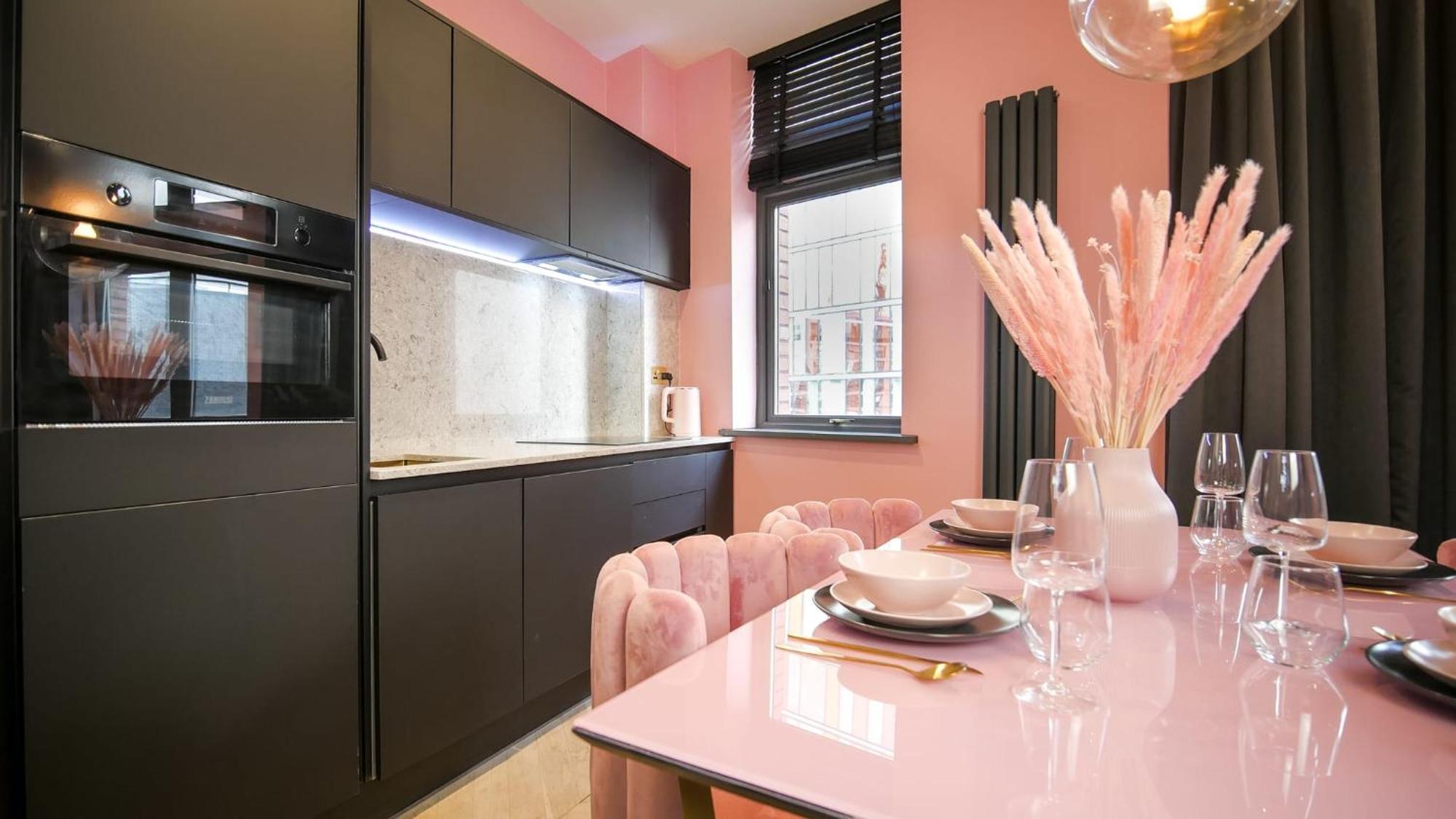 Boujee By The Heim Residences マンチェスター エクステリア 写真